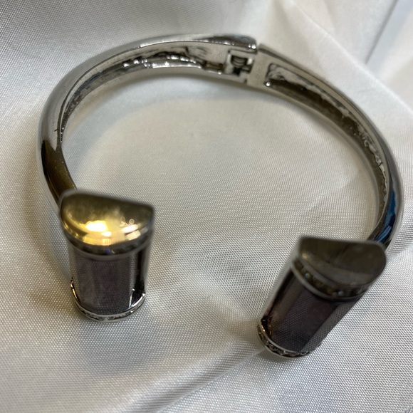 Amethyst Open Bracelet - Picture 10 of 14